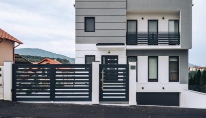 Cum pregătești fundația pentru gardul de aluminiu — ghid pas cu pas